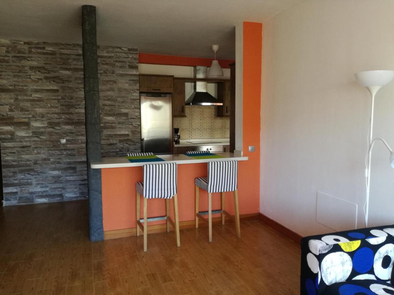 Surfhouse Hostel Famara Caleta De Famara Εξωτερικό φωτογραφία