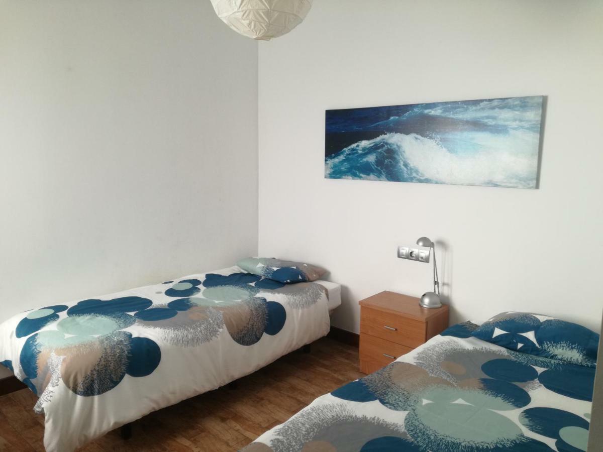 Surfhouse Hostel Famara Caleta De Famara Εξωτερικό φωτογραφία